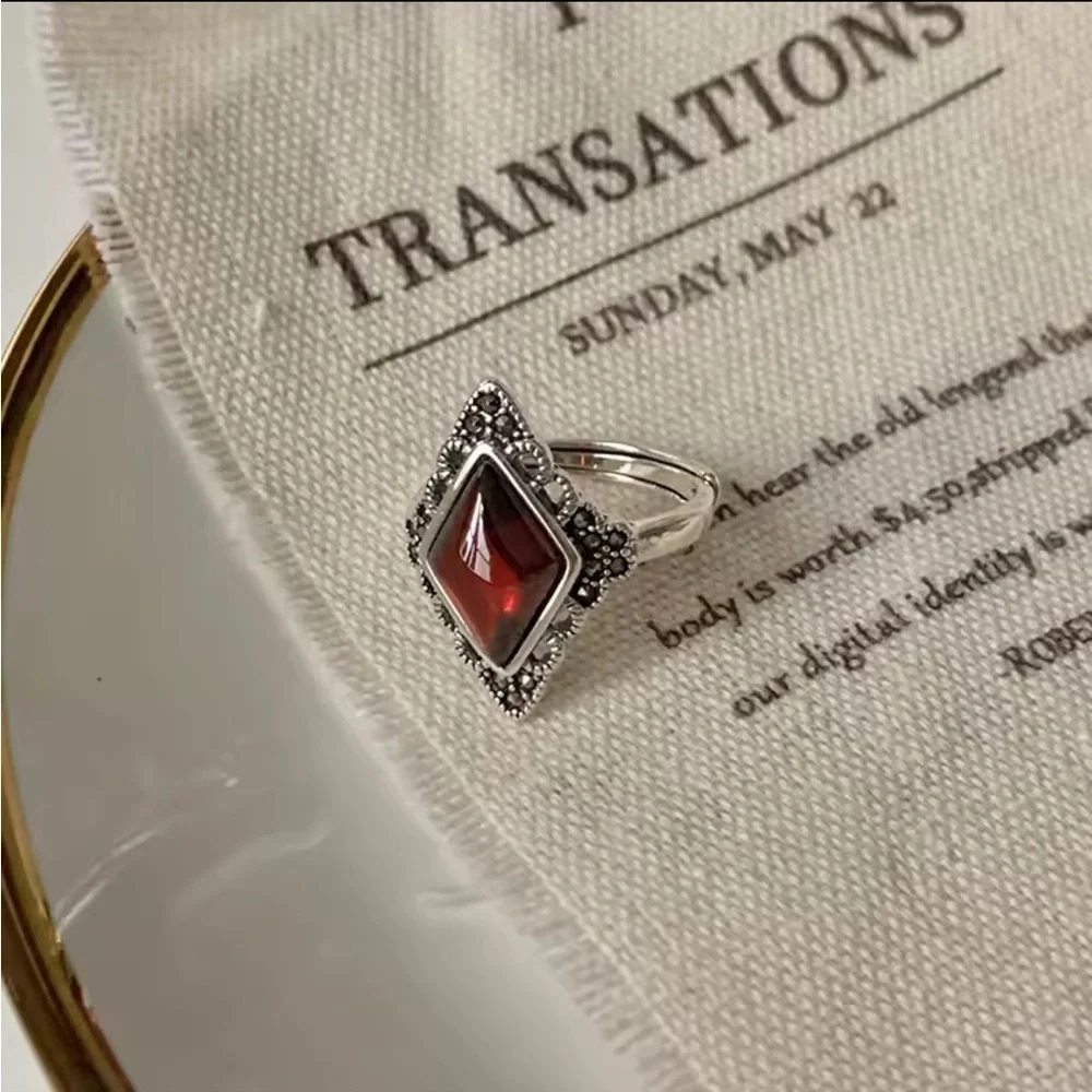 Vintage antique Silver color and Red Gemstone adjustable Ring